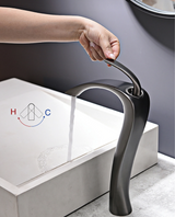 Luxury Chrome Brass Bathroom Sink Faucet with Single Handle and Anti-Leak Ceramic Valve