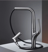 AquaLuxe – Luxury Pull-Out Kitchen Faucet | Brushed Gold & Black