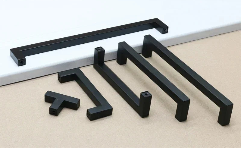 Zwart Vierkant Meubelhandvat – Aluminiumlegering | Verschillende Maten | Inclusief Schroeven