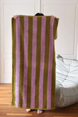 RetroStripe Luxe Cotton Towel – Striped Luxury Towel in Hotel Quality