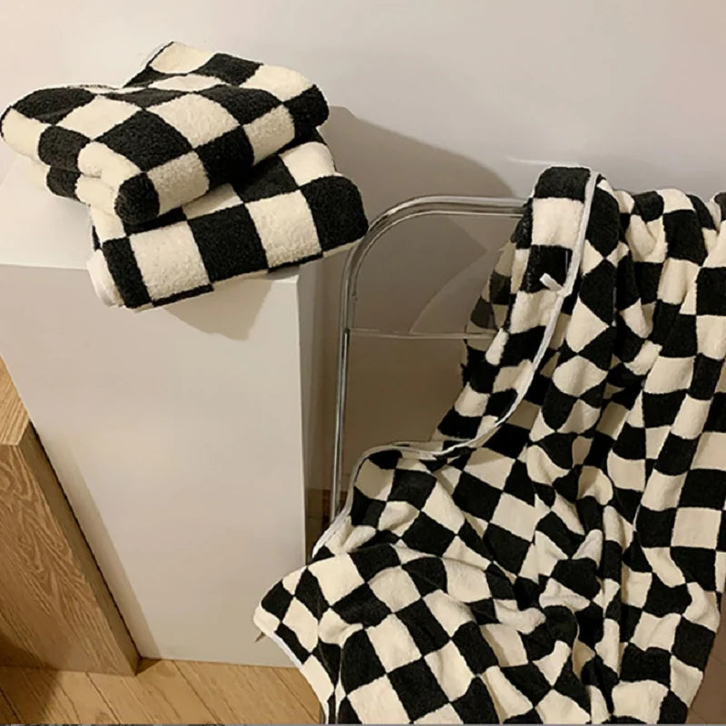 CheckMate Black & White Plaid Towel Set – 100% Polyester Coral Fleece