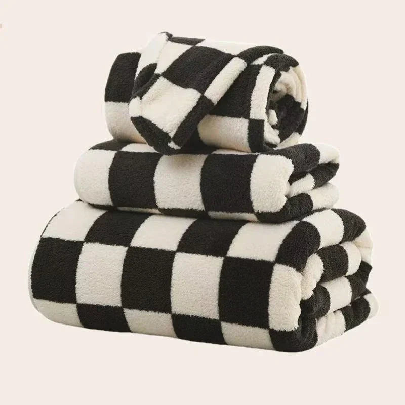 CheckMate Black & White Plaid Towel Set – 100% Polyester Coral Fleece