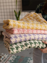 HoundLuxe Vintage Houndstooth Cotton Face Towel – Skin-Friendly, Absorbent & Elegant